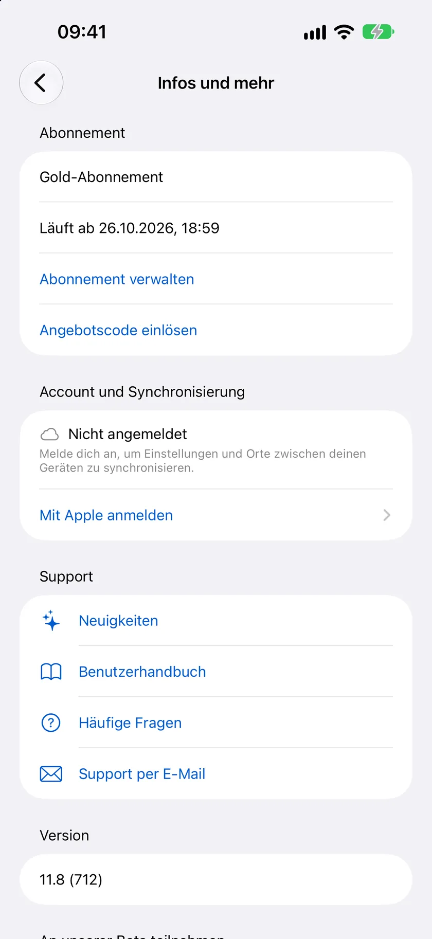 Der Bildschirm „Über und mehr“ mit dem Bereich „Account und Synchronisierung“ und der Option „Mit Apple anmelden“
