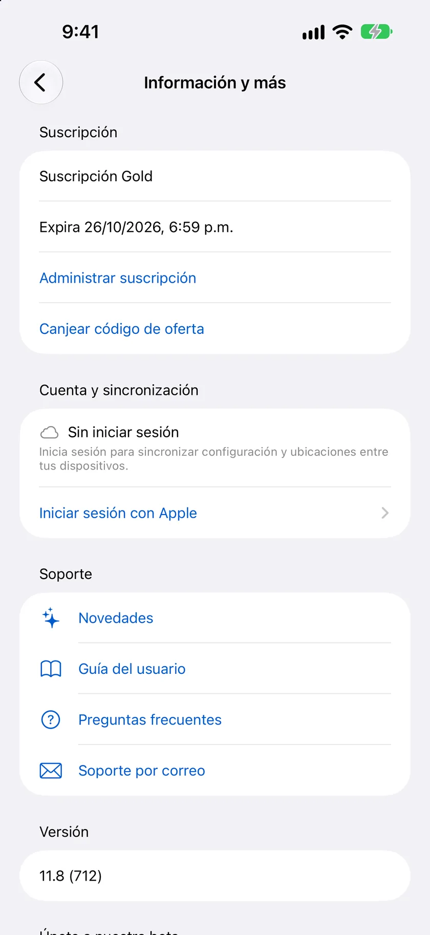 La pantalla Acerca de y más con la sección Cuenta y sincronización, que ofrece Iniciar sesión con Apple