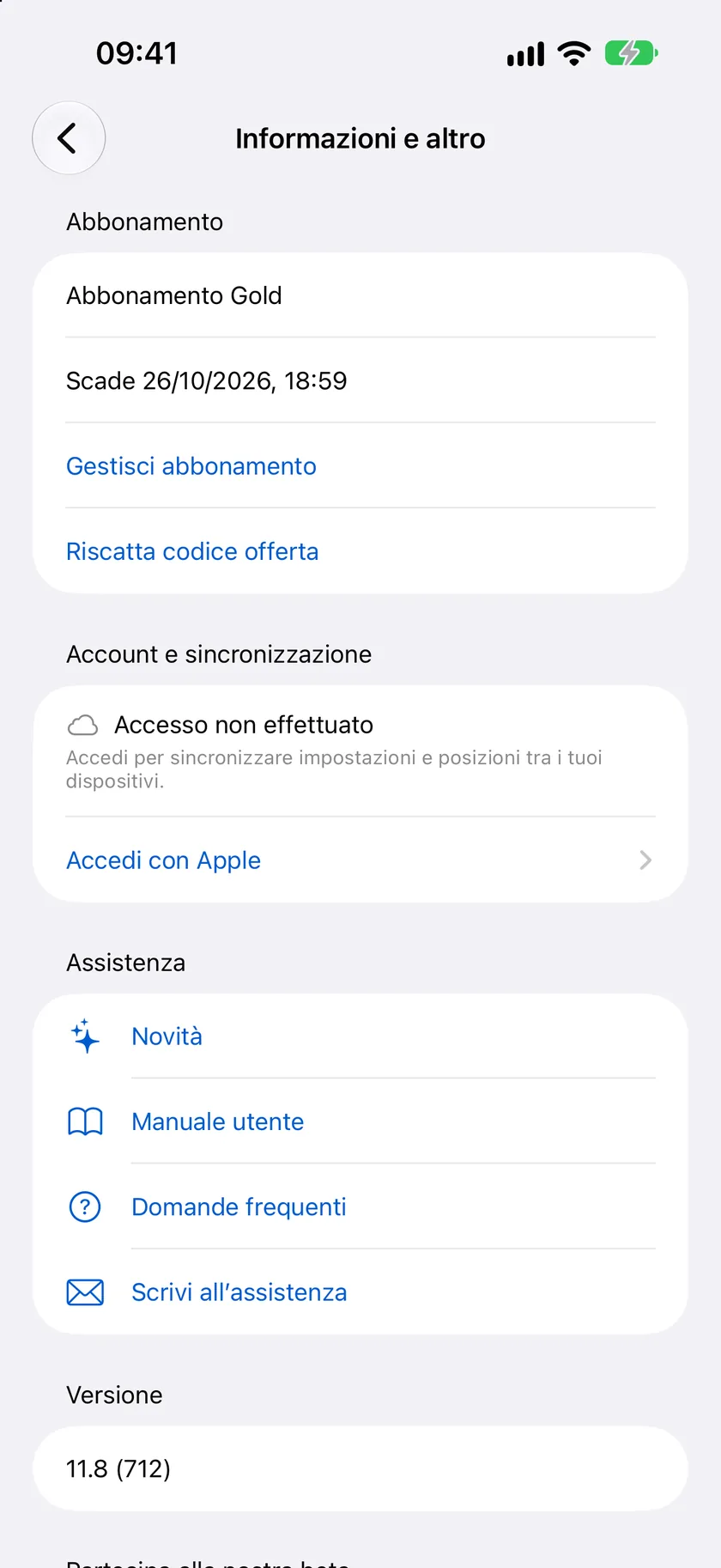 La schermata Informazioni e altro con la sezione Account e sincronizzazione che propone Accedi con Apple