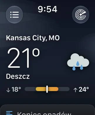 Ten sam widok główny na Apple Watch SE 40 mm: Kansas City, 72 stopnie i pochmurnie, z czytelnym paskiem zakresu i kartą podsumowania.