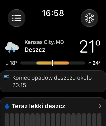 Widok główny aplikacji na zegarek z nagłówkiem Kompaktowy — bez nieba, zwarty wiersz z ikoną chmury, Kansas City, pochmurnie i 72 stopnie, a pod nim pasek zakresu, karta podsumowania i karta opadów z informacją o lekkim deszczu teraz.